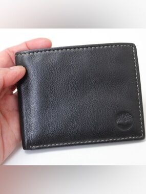 NWOT Timberland bifold wallet
